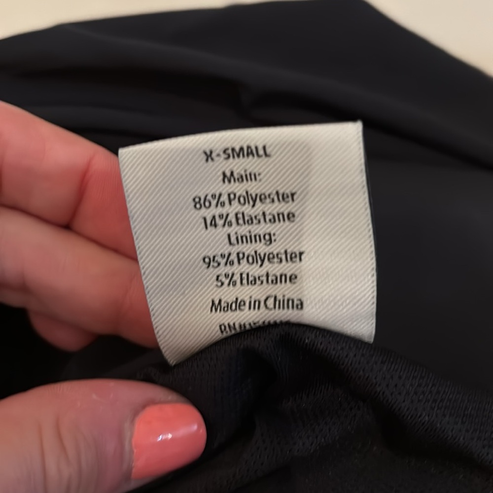 Varley kallin running shorts black NWT - Picture 5 of 6